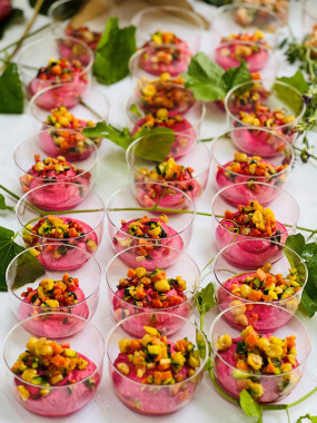 Verrine mousse de betterave, brunoise de légumes