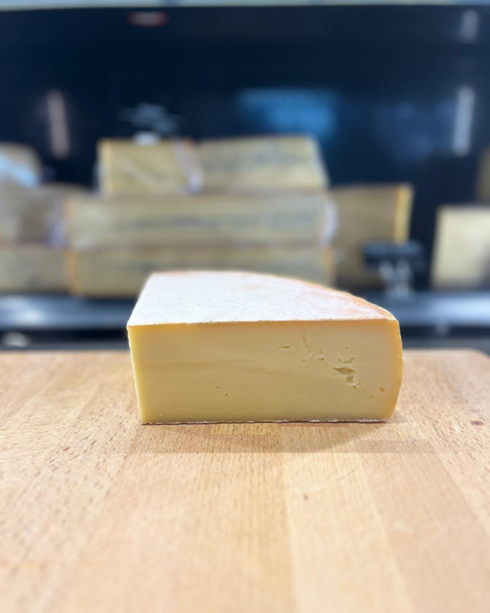 Raclette suisse au vin blanc