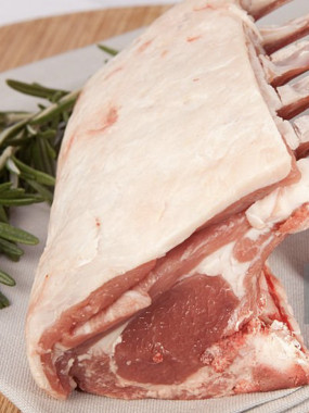 Carré d'Agneau en croûte d'hebres CRU